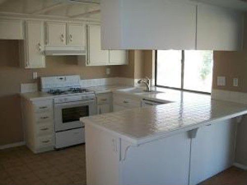 4th image of 16228 Westland Dr