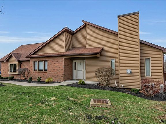 5th image of 809 Carriage Ln