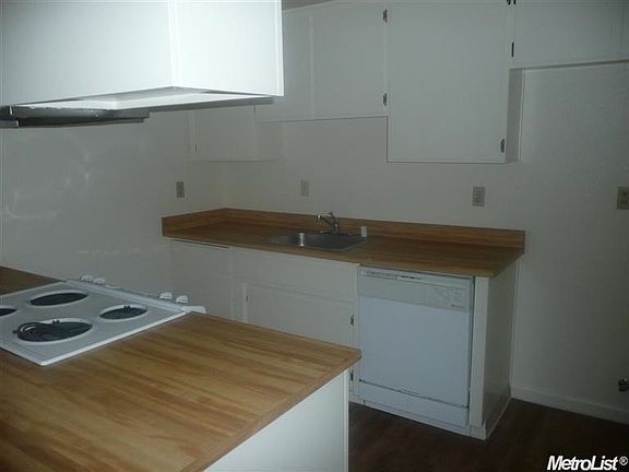 4th image of 5981 Waterash Way