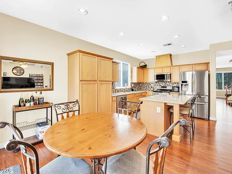 668 Sunrise Lake Pl — Photo 14
