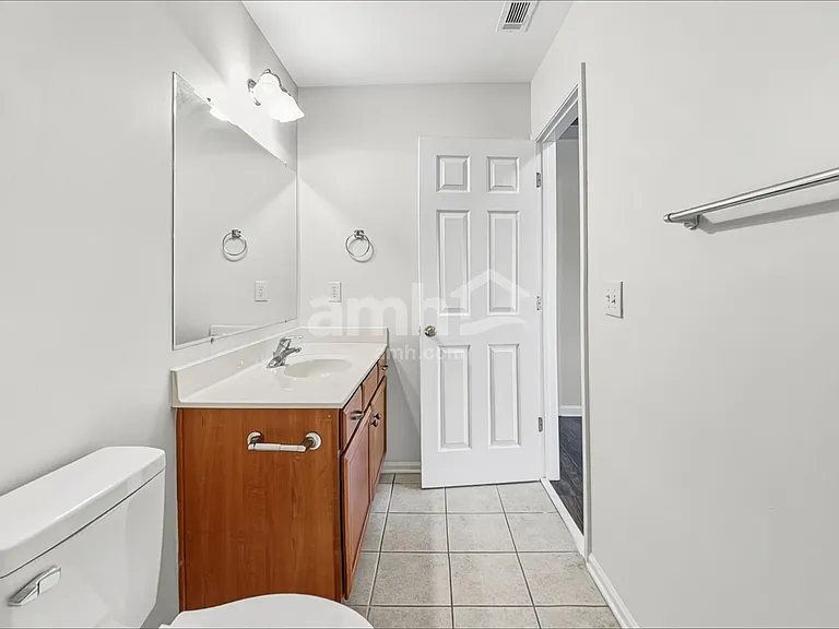 231 Mott Rd — Photo 18