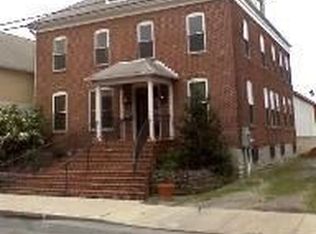 458 E King St, Chambersburg, PA 17201