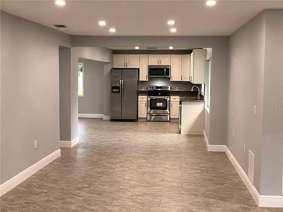 5th image of 4963 Seminole Ave