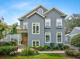 641 E Sunnyside Ave, Libertyville, IL