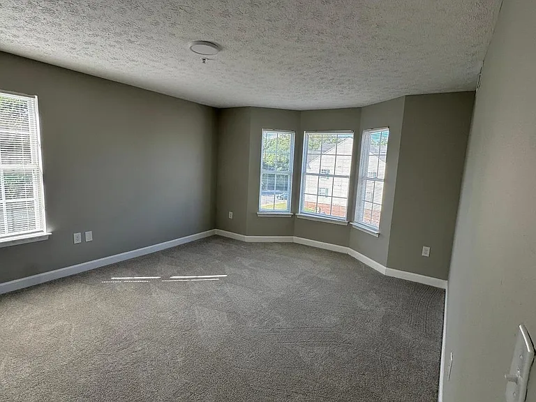 6900 Saint Ignatius Dr #304 — Photo 18