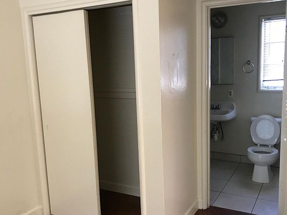 4th image of 959 Harmon Ave APT 1