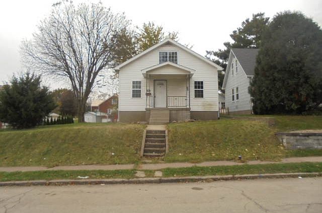 1st image of 2815 Davenport St
