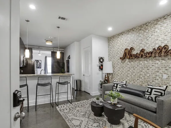 210 30th Ave N APT 202, Nashville, TN 37203