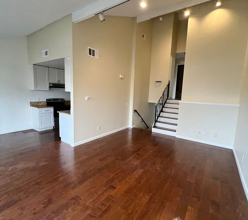 1st image of 1462 Ramona Dr
