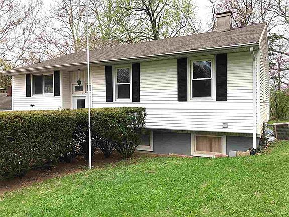 2nd image of 1341 Parkview Dr