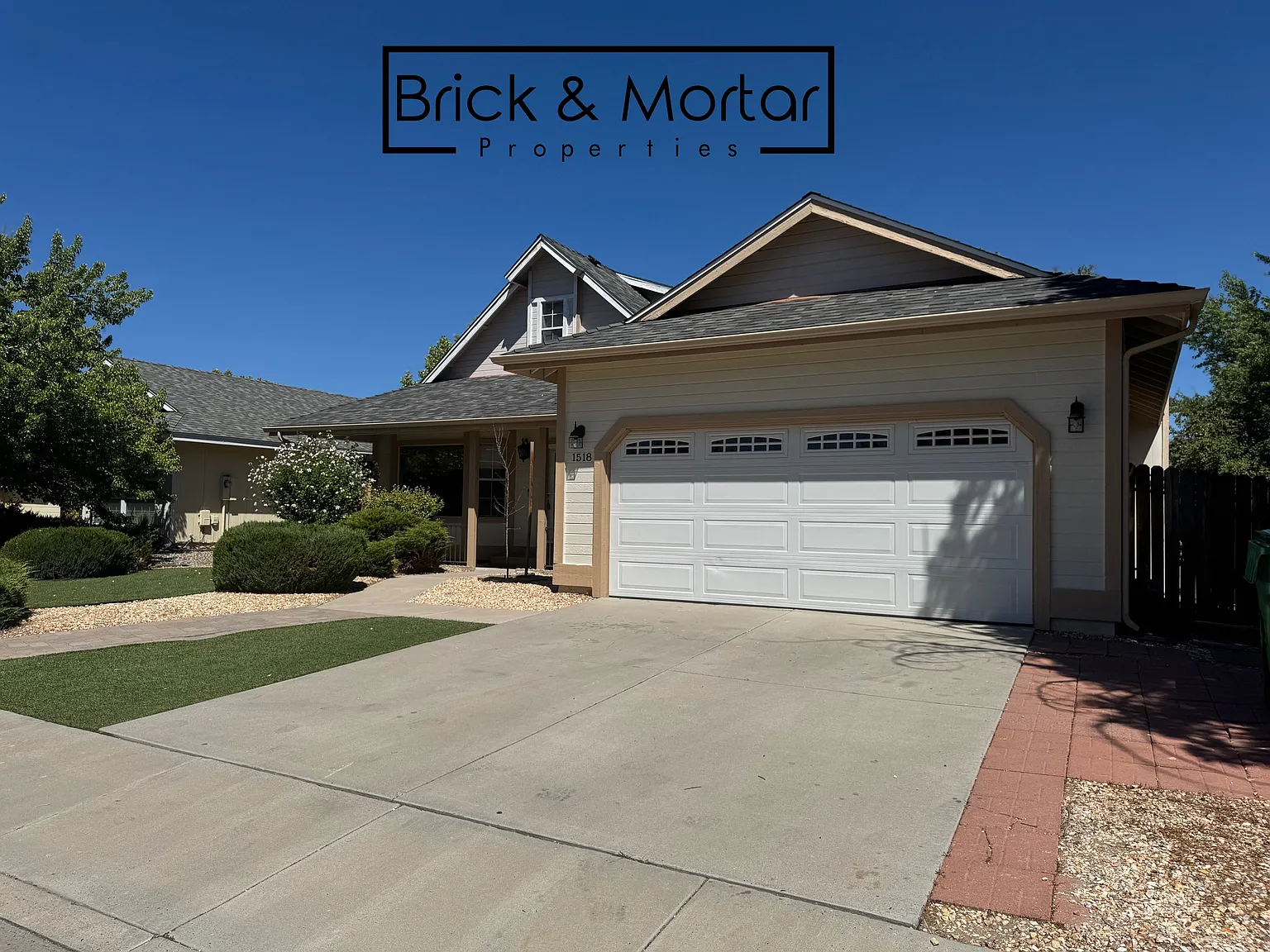 1518 Walker Dr photo 1