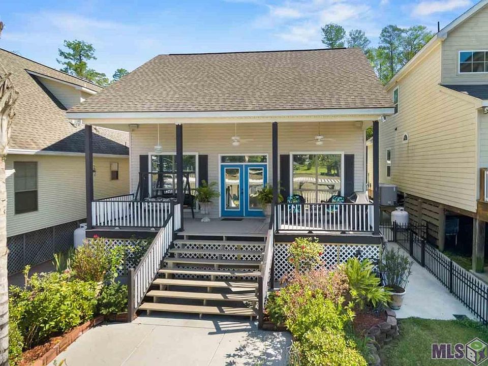1st image of 18144 Bayou Pierre Dr