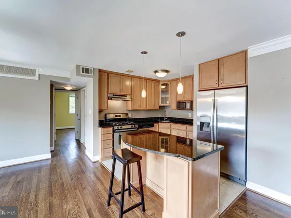 2016 N Adams St APT 408, Arlington, VA 22201