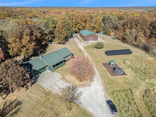 419 SE Pp Hwy, Leeton, MO 64761