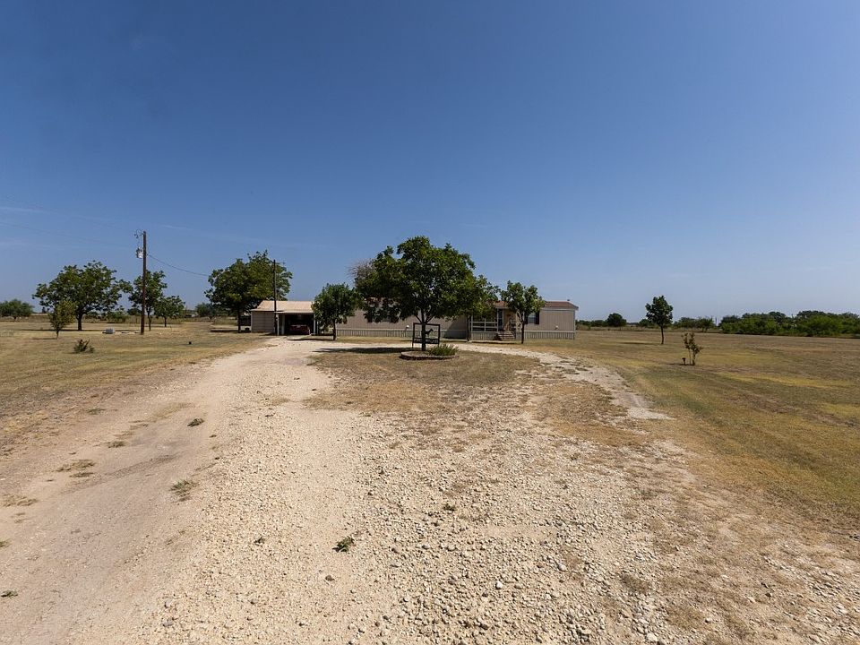 1st image of 401 Sunrise Ln