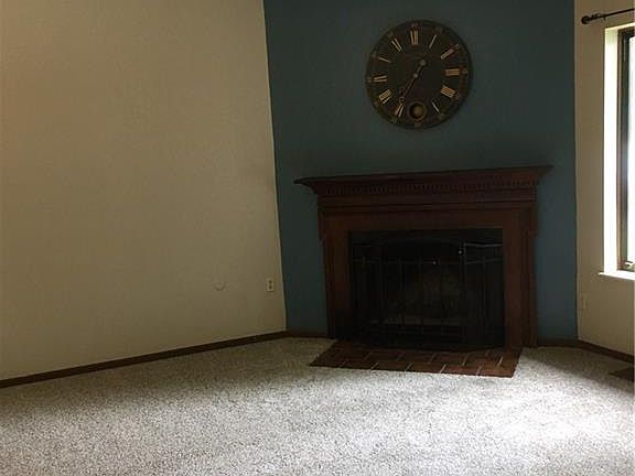 3rd image of 4999 Twin Woods Dr #997