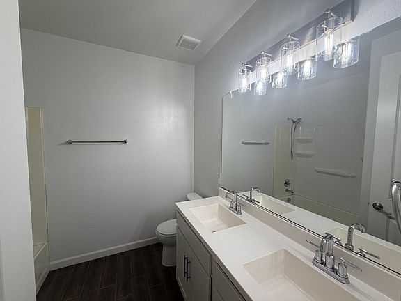 5th image of 38005 W Montserrat St