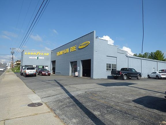 2nd image of 1070 E Main St