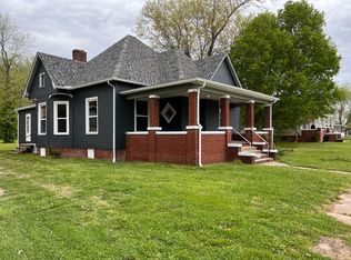 712 E Union St, Marion, IL 62959
