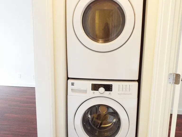 Lawton Park Apartments — Photo 14