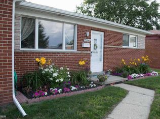 29343 Westbrook Ave, Warren, MI 48092