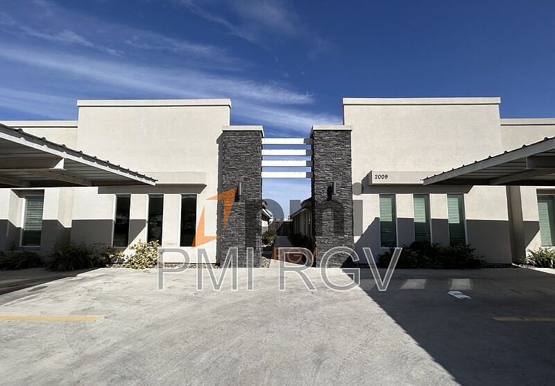 1st image of 2009 Stardust Ln APT 4