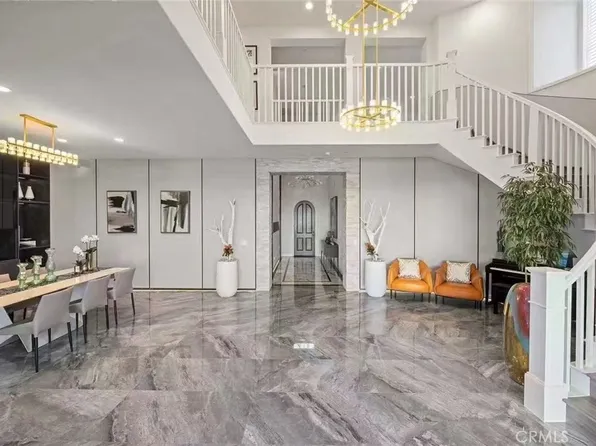 5502 Heritage Oak Dr, Lake Forest, CA 92679