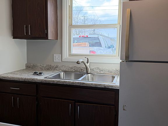 4th image of 510 S Spruce St #10