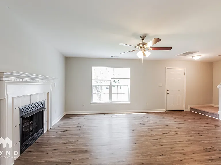 1020 Alston Hill Dr — Photo 6