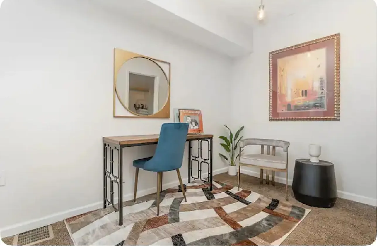 916 Mount Hope Ave — Photo 4