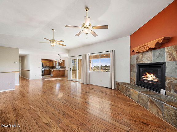 4th image of 815 Sunrise Blvd