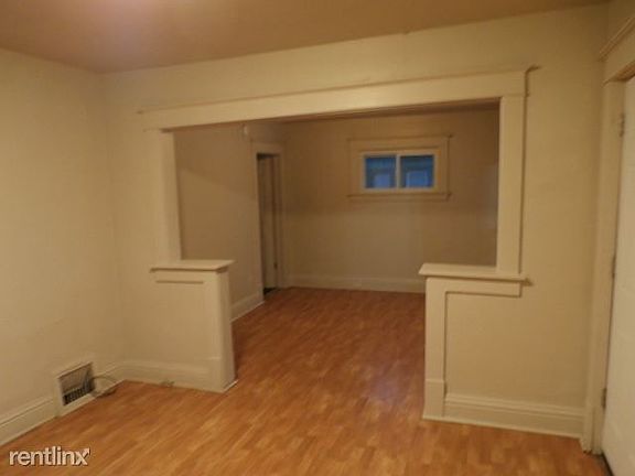 Living/Dining Areas