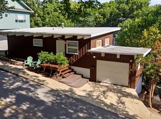 51 Mountain St, Eureka Springs, AR 72632