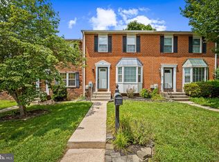 10 Stone Falls Ct, Nottingham, MD 21236