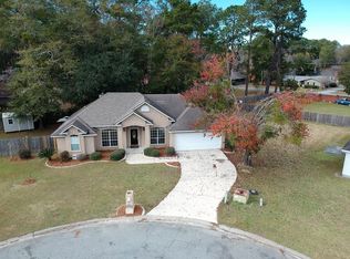 2 Effingham Pl, Valdosta, GA 31602