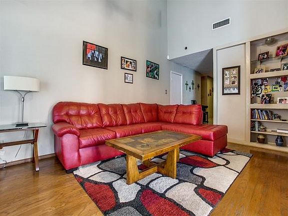 4th image of 3404 Fontaine St