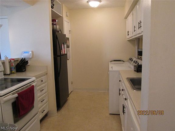 4th image of 266 Canterbury Ln #B-20