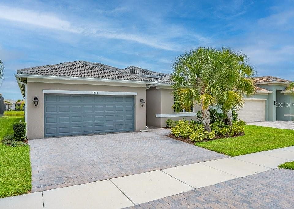 1st image of 4844 Avila Lakes Dr