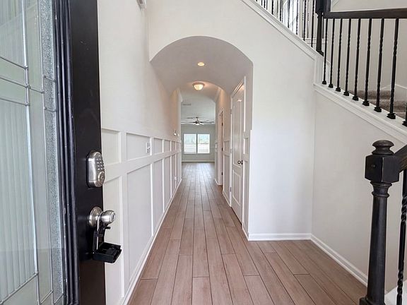 5th image of 8253 Cape Fox Dr