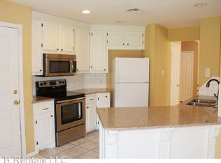 2110 NW Ashley Cir, Lawton, OK 73505