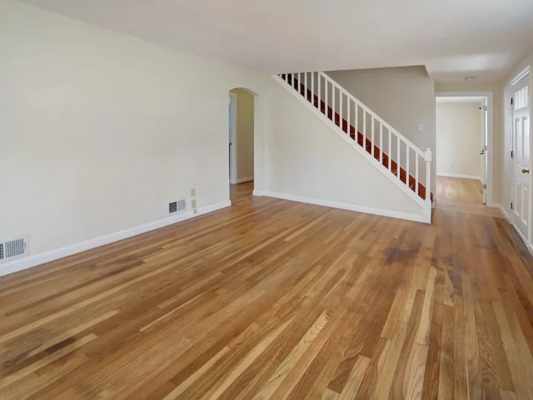 58 Knob Hill Dr — Photo 12