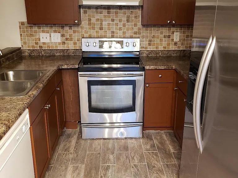 8331 W Northridge Ct — Photo 43