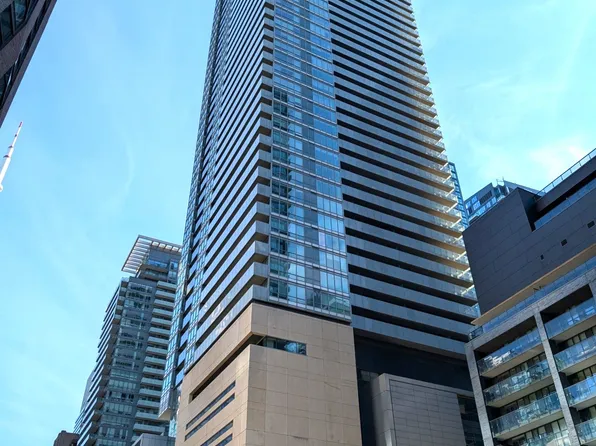 80 John St #2508, Toronto, ON M5V 3X4