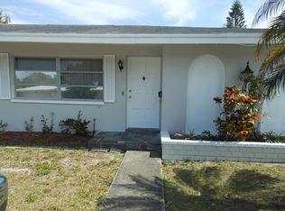 233 Gatewood Dr, Largo, FL 33770