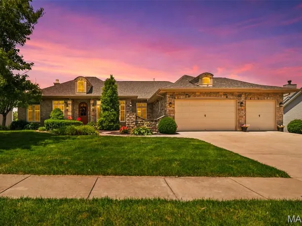3105 Bear View Ct, Wentzville, MO 63385