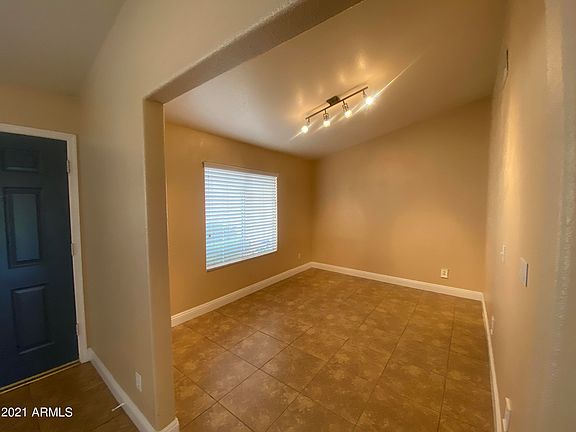 5th image of 1307 W Michelle Dr