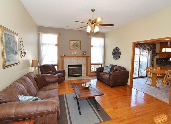 4th image of 155 Old Farm Mid Ct
