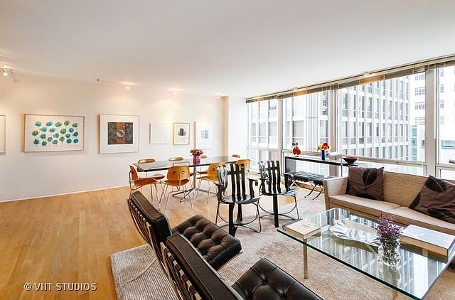 1st image of 330 W Diversey Pkwy APT 704