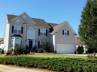 17 Silverthorn Ct, Simpsonville, SC 29681
