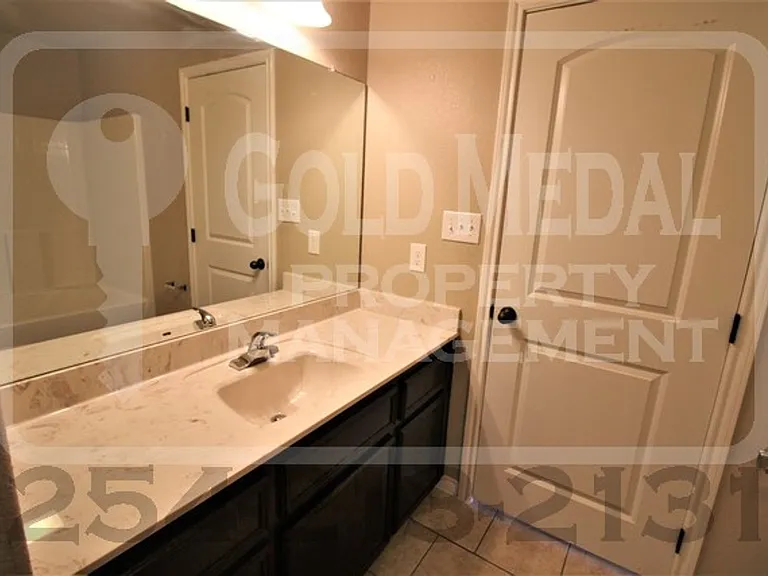 1106 Grace Point Dr — Photo 24